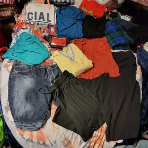 13 piece womens mixed clothing lot
